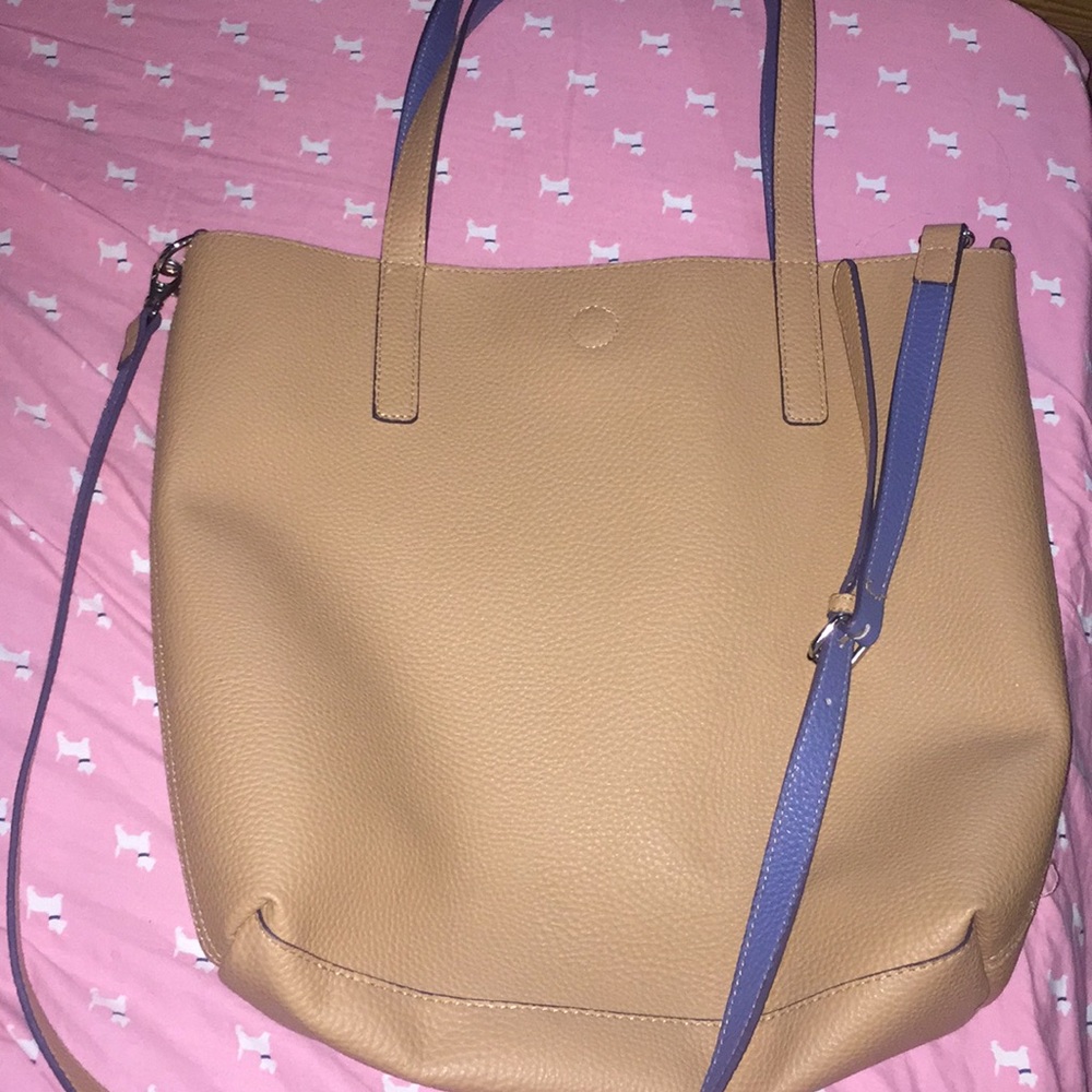 Tote bag